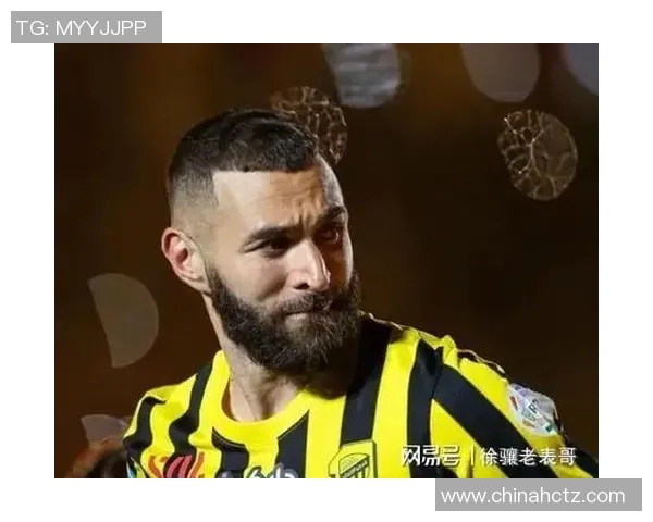 卡里姆本泽马荣耀与争议并存的绿茵生涯长卷